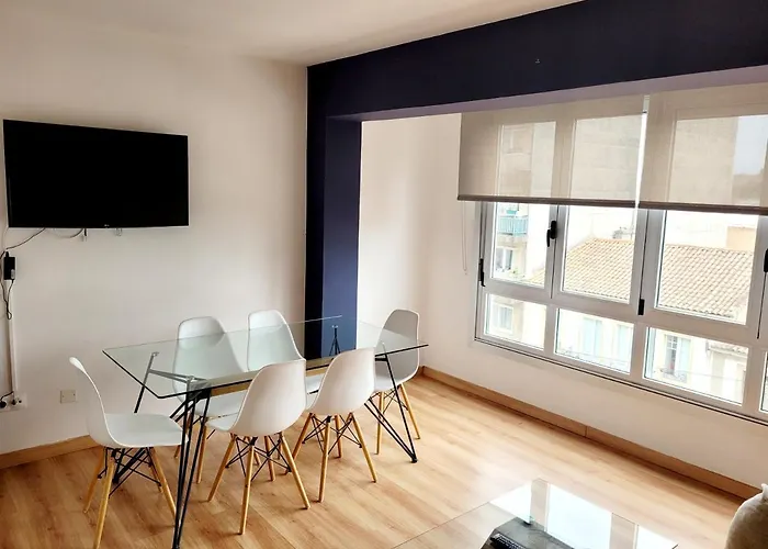 Amplio Piso Luminoso Cerca Del Camino Y Catedral C3